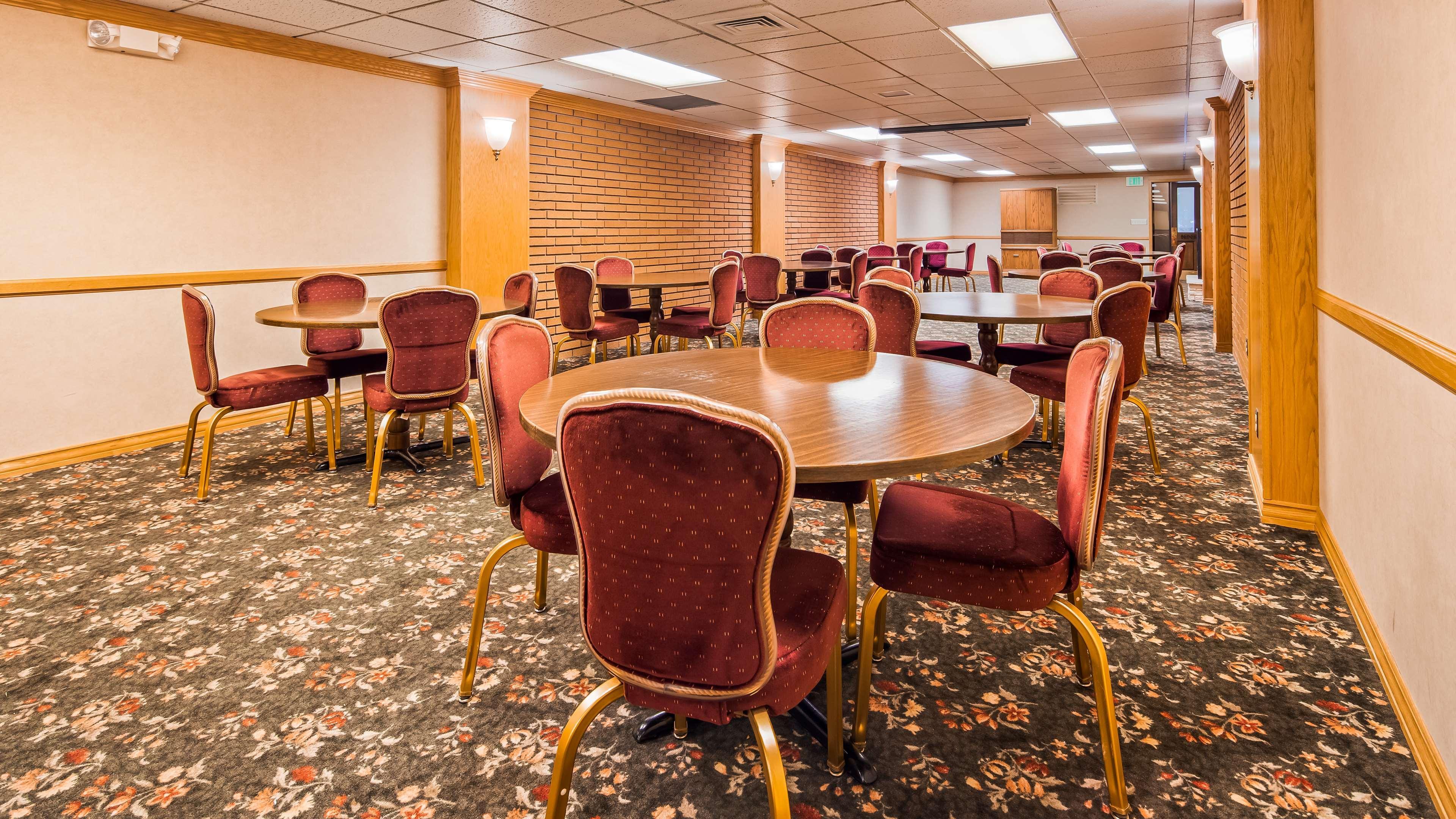 Baugh Motel, Surestay Collection By Best Western Logan Exterior foto