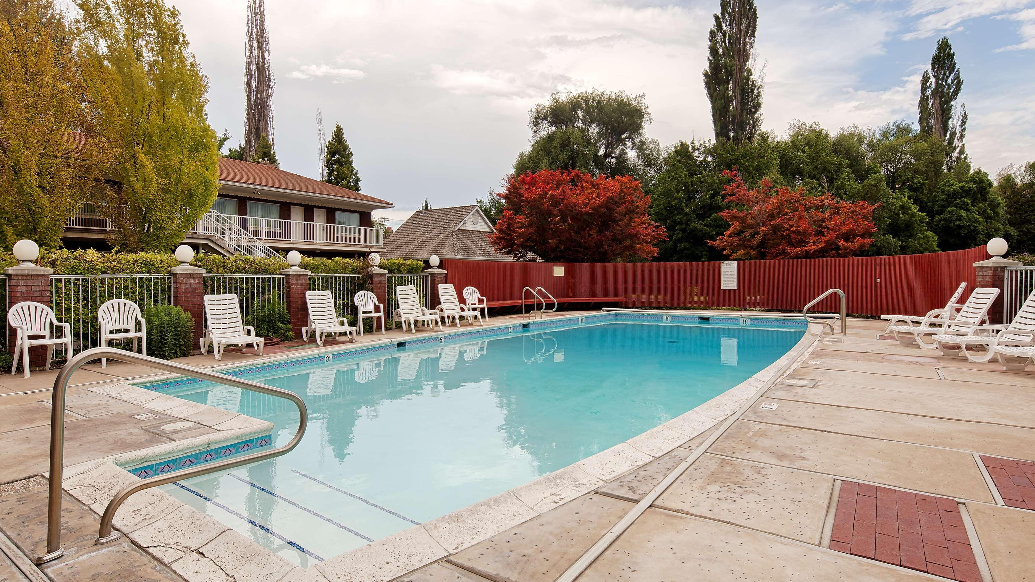 Baugh Motel, Surestay Collection By Best Western Logan Exterior foto