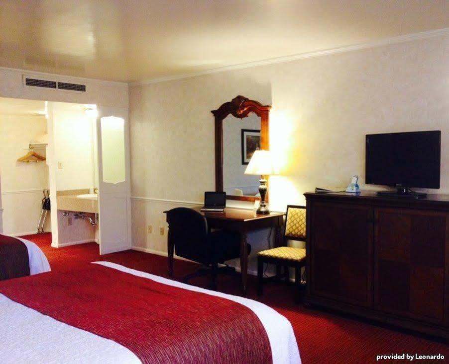 Baugh Motel, Surestay Collection By Best Western Logan Exterior foto