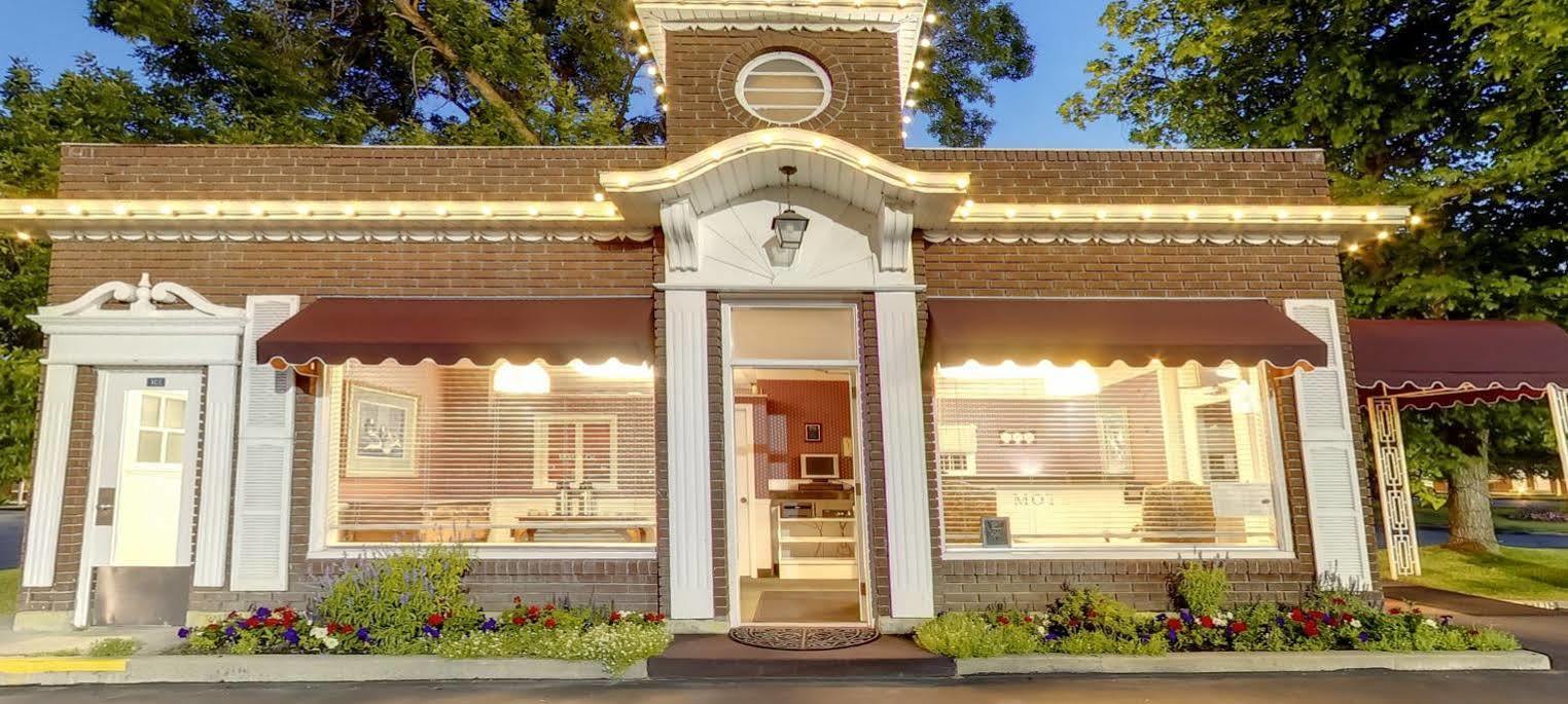 Baugh Motel, Surestay Collection By Best Western Logan Exterior foto