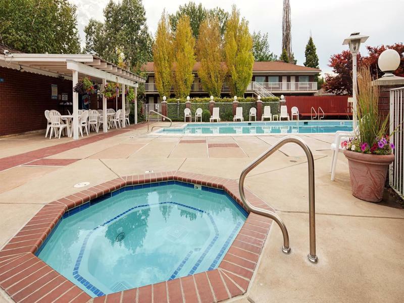 Baugh Motel, Surestay Collection By Best Western Logan Exterior foto